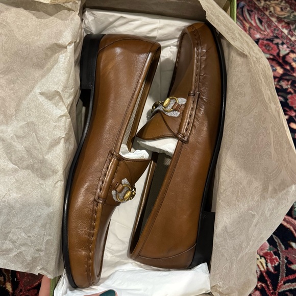 Gucci Women’s 1953 Horsebit Loafers - Picture 6 of 10